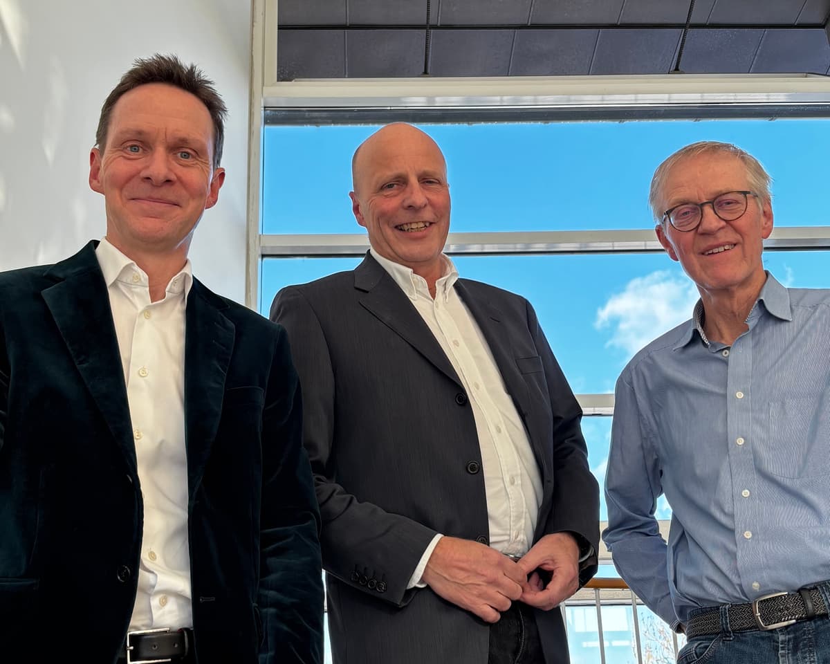 LYT TIL EPISODE 10 AF PODCASTEN GRØN DEADLINE: DE OFFENTLIGE KÆMPER – NØGLEN TIL BÆREDYGTIGT BYGGERI?